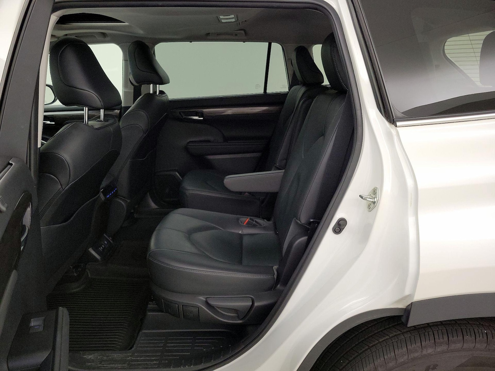 Rear Air Conditioning