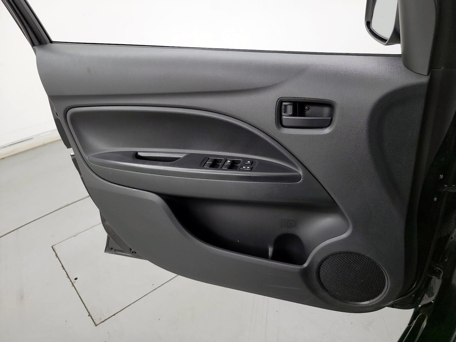 2024 Mitsubishi Mirage ES - Photo 13