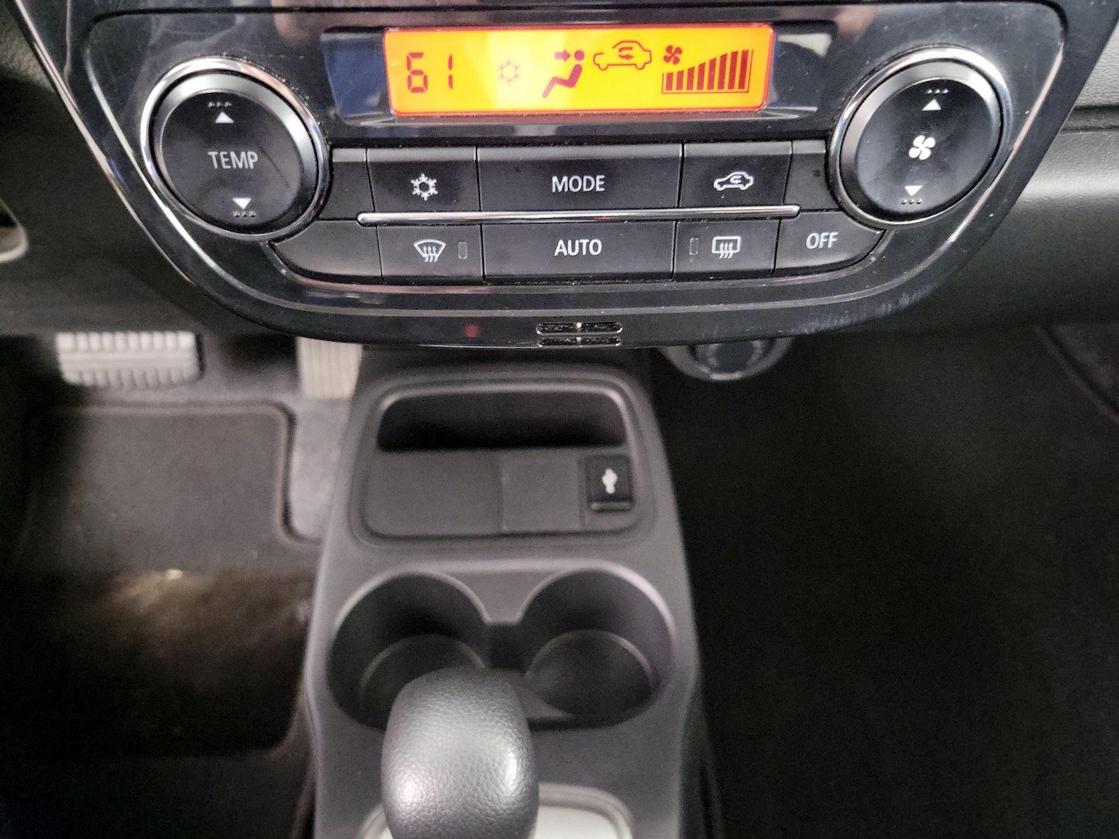 2024 Mitsubishi Mirage ES - Photo 17