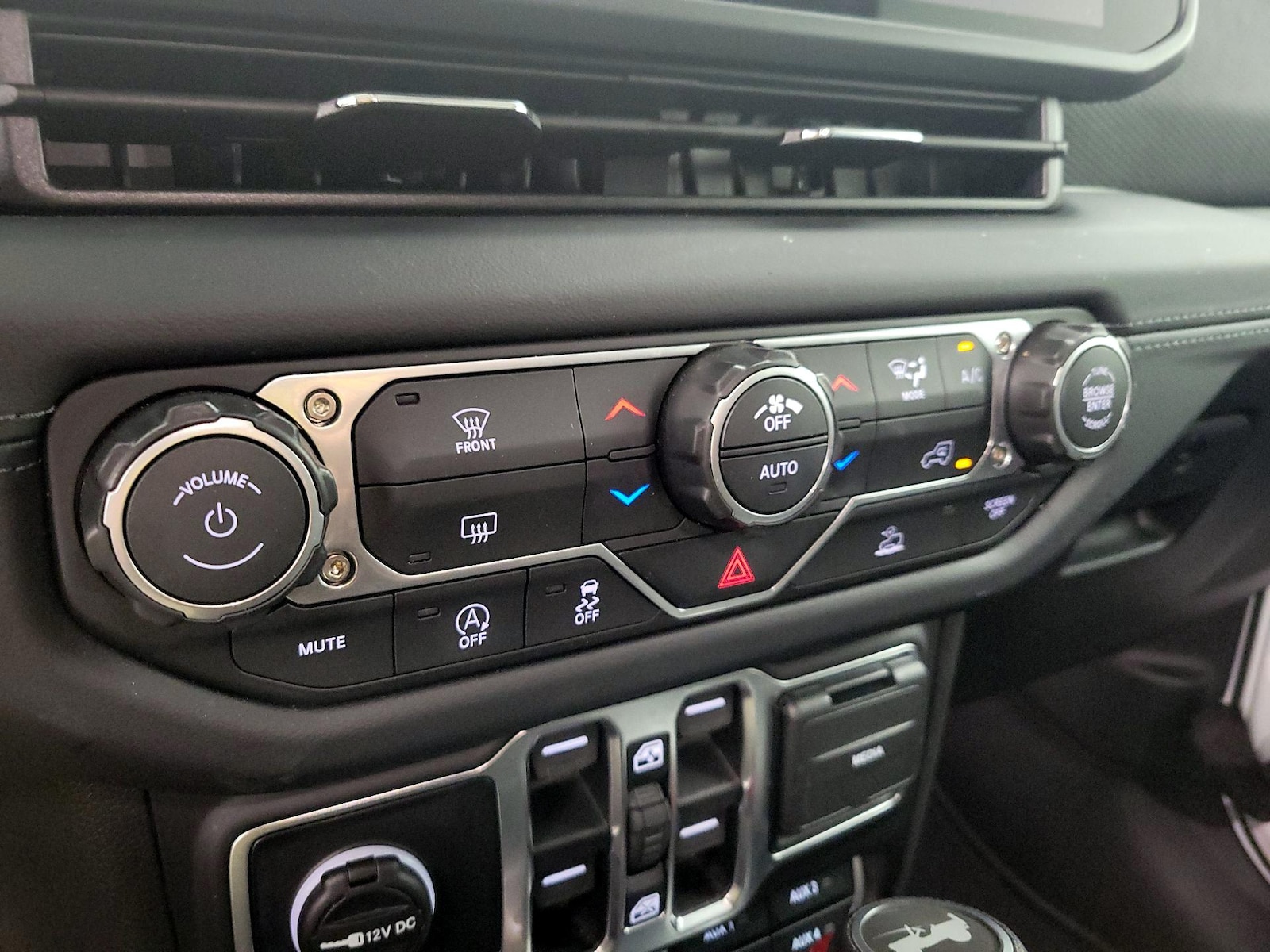 2026 Jeep Wrangler 4-Door Rubicon - Photo 18