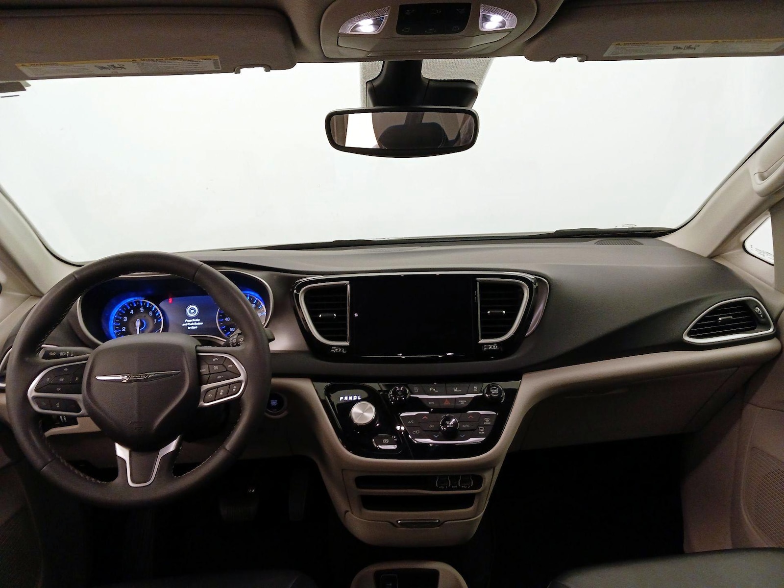 2024 Chrysler Pacifica Touring L - Photo 10