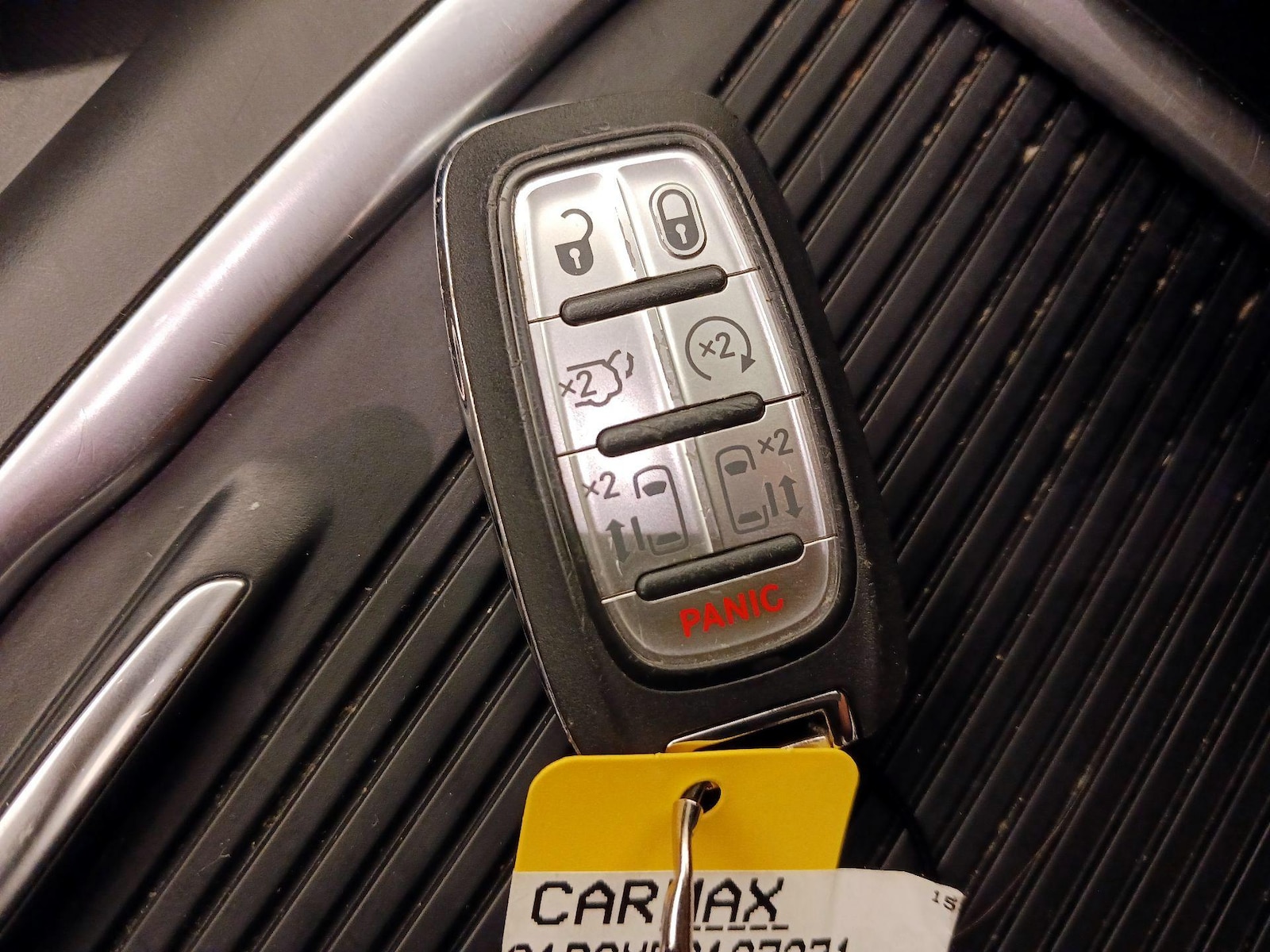 2024 Chrysler Pacifica Touring L - Photo 24