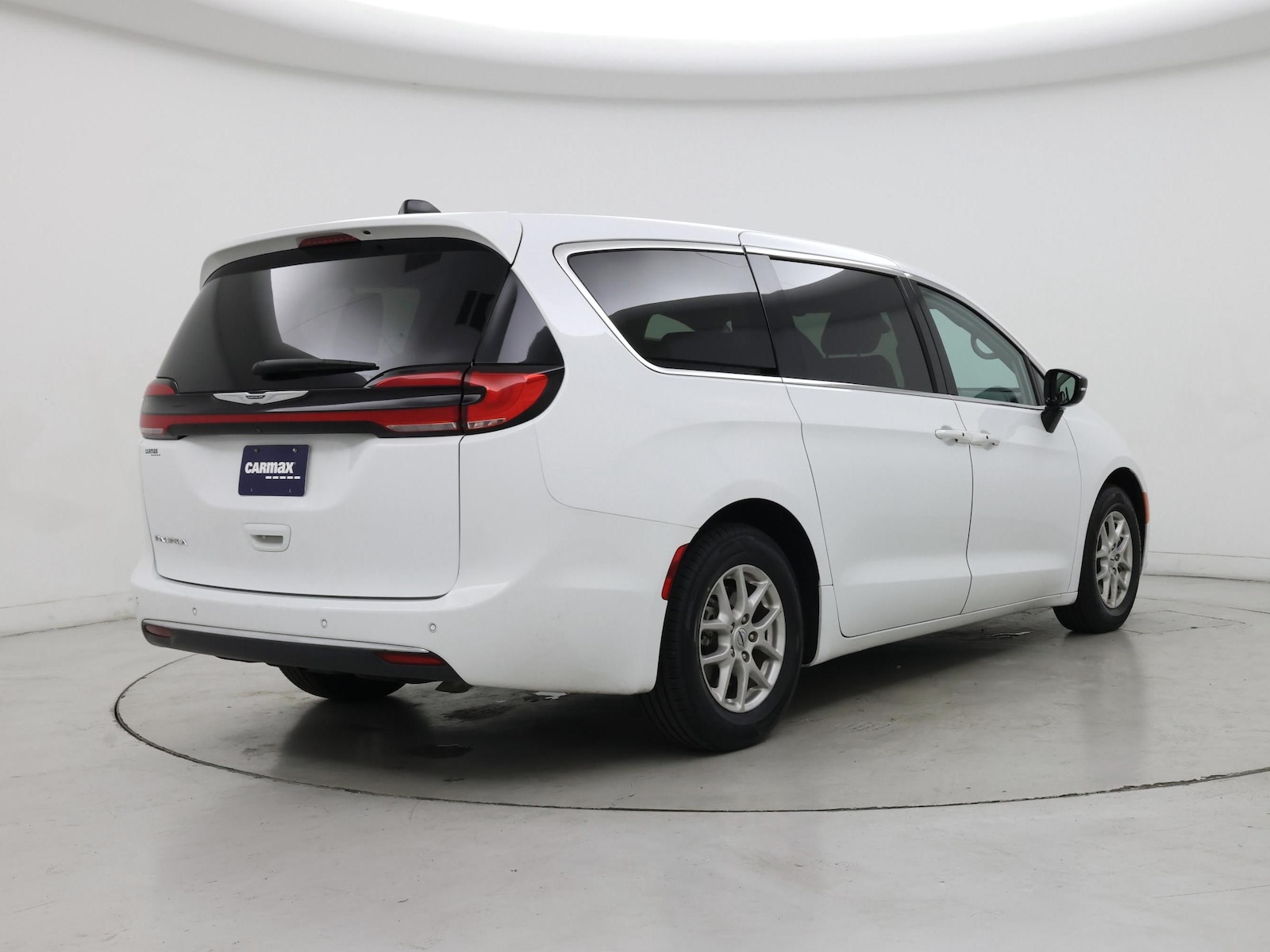 2024 Chrysler Pacifica Touring L - Photo 9