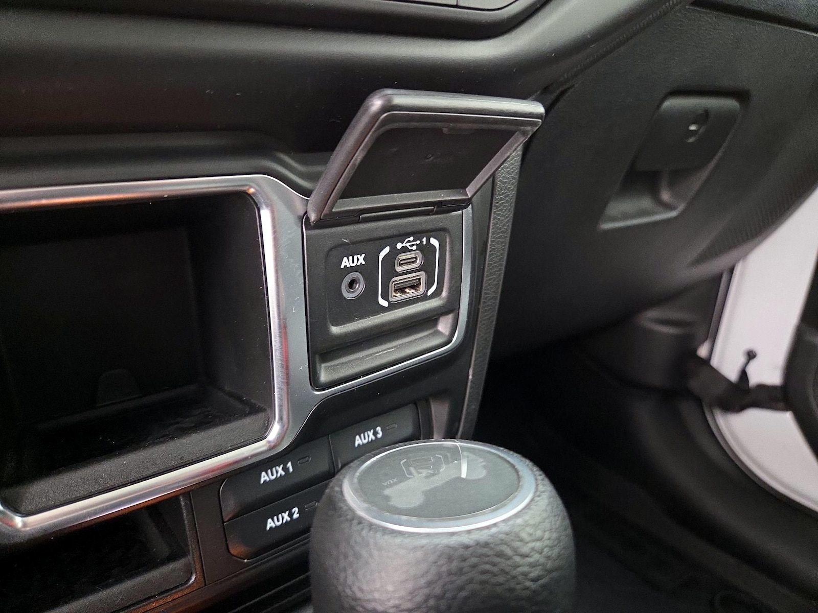 2022 Jeep Wrangler Unlimited Sport - Photo 19