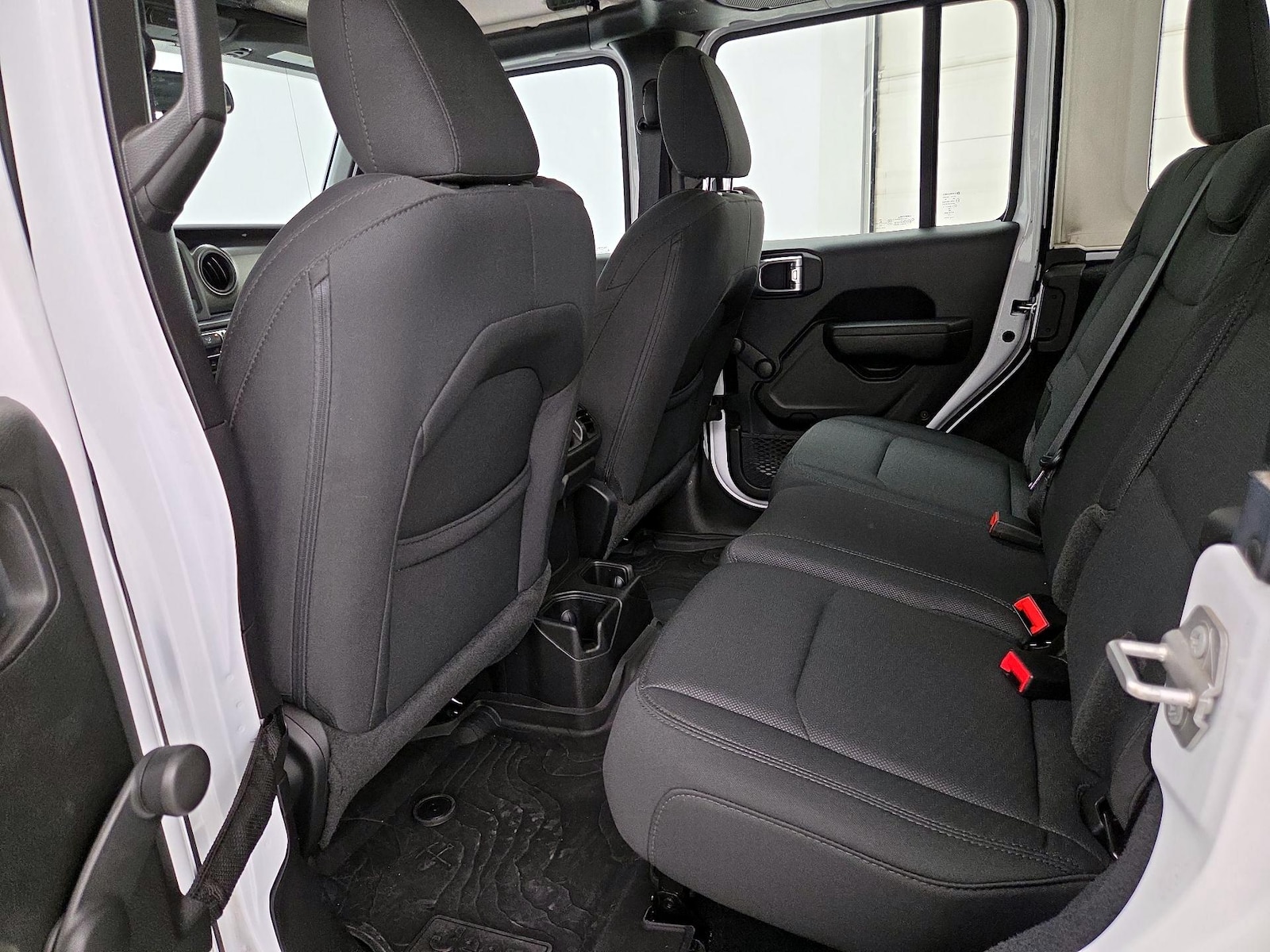 2022 Jeep Wrangler Unlimited Sport - Photo 20