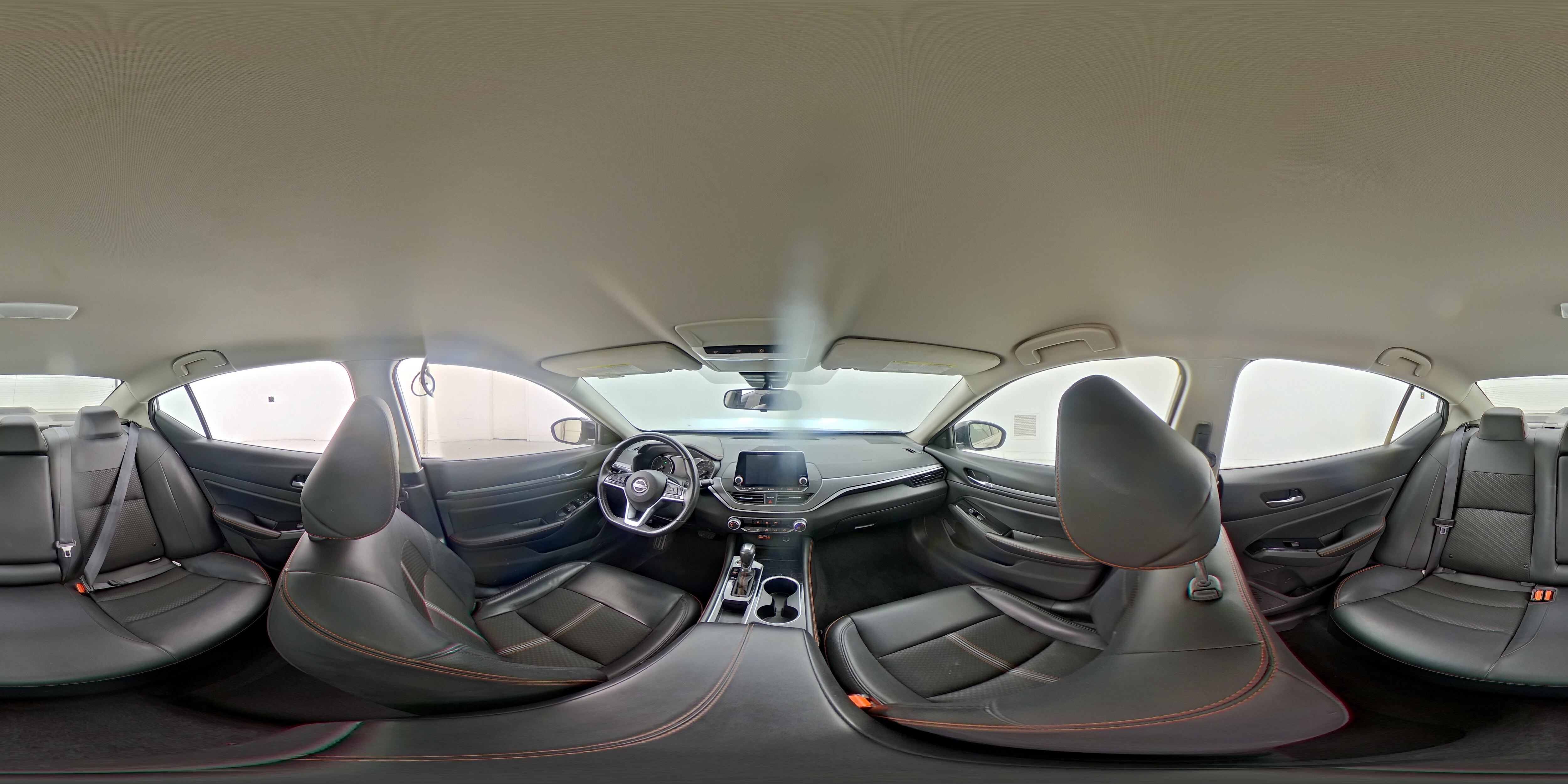 2024 Nissan Altima SR - Photo 15