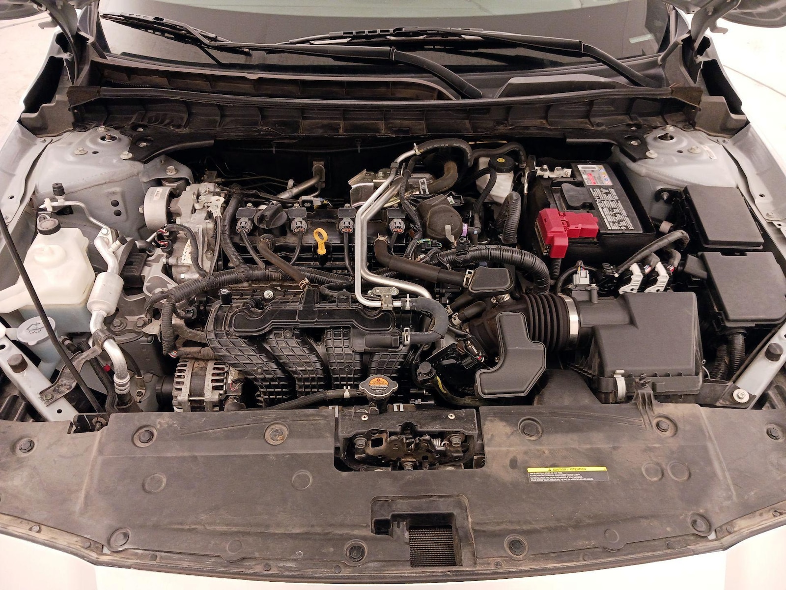 2024 Nissan Altima SR - Photo 13