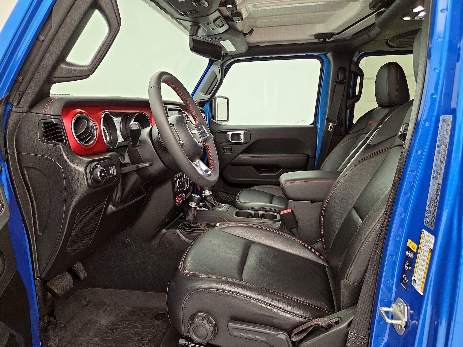 Leather Seats & Side Airbags