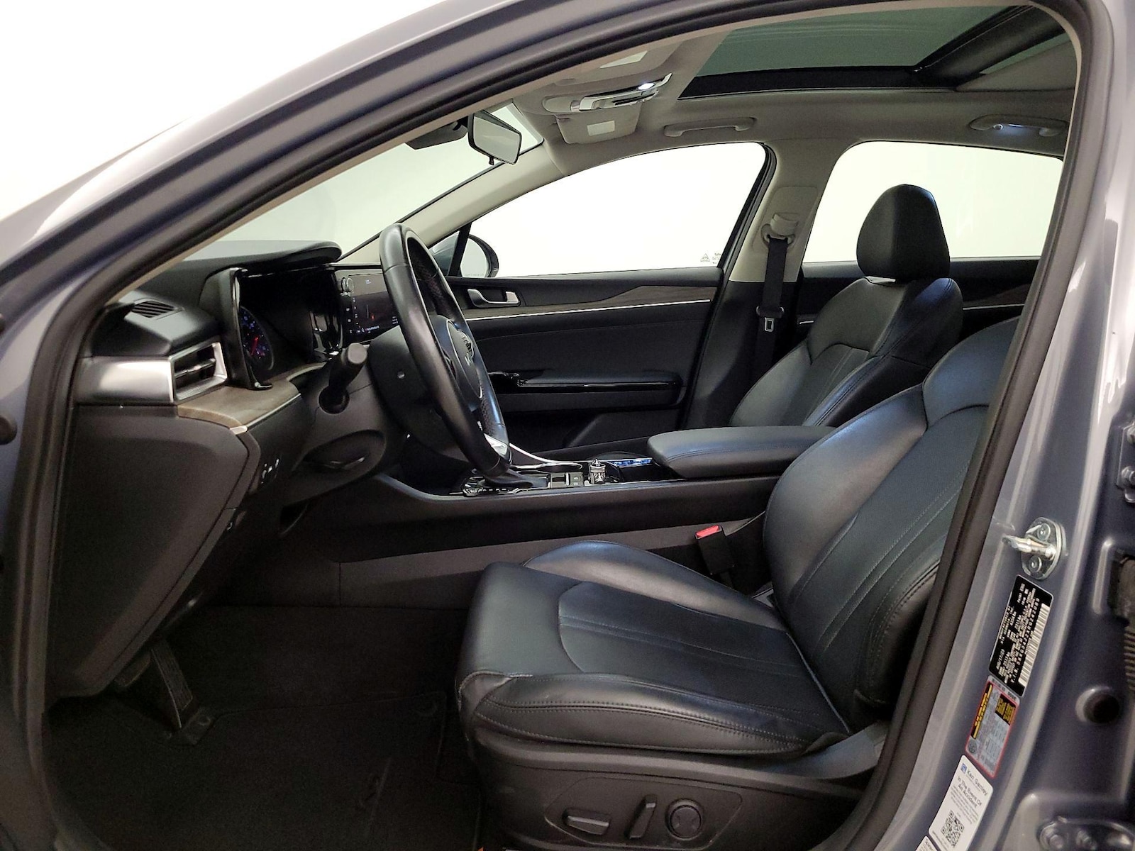 2024 Kia K5 EX - Photo 12