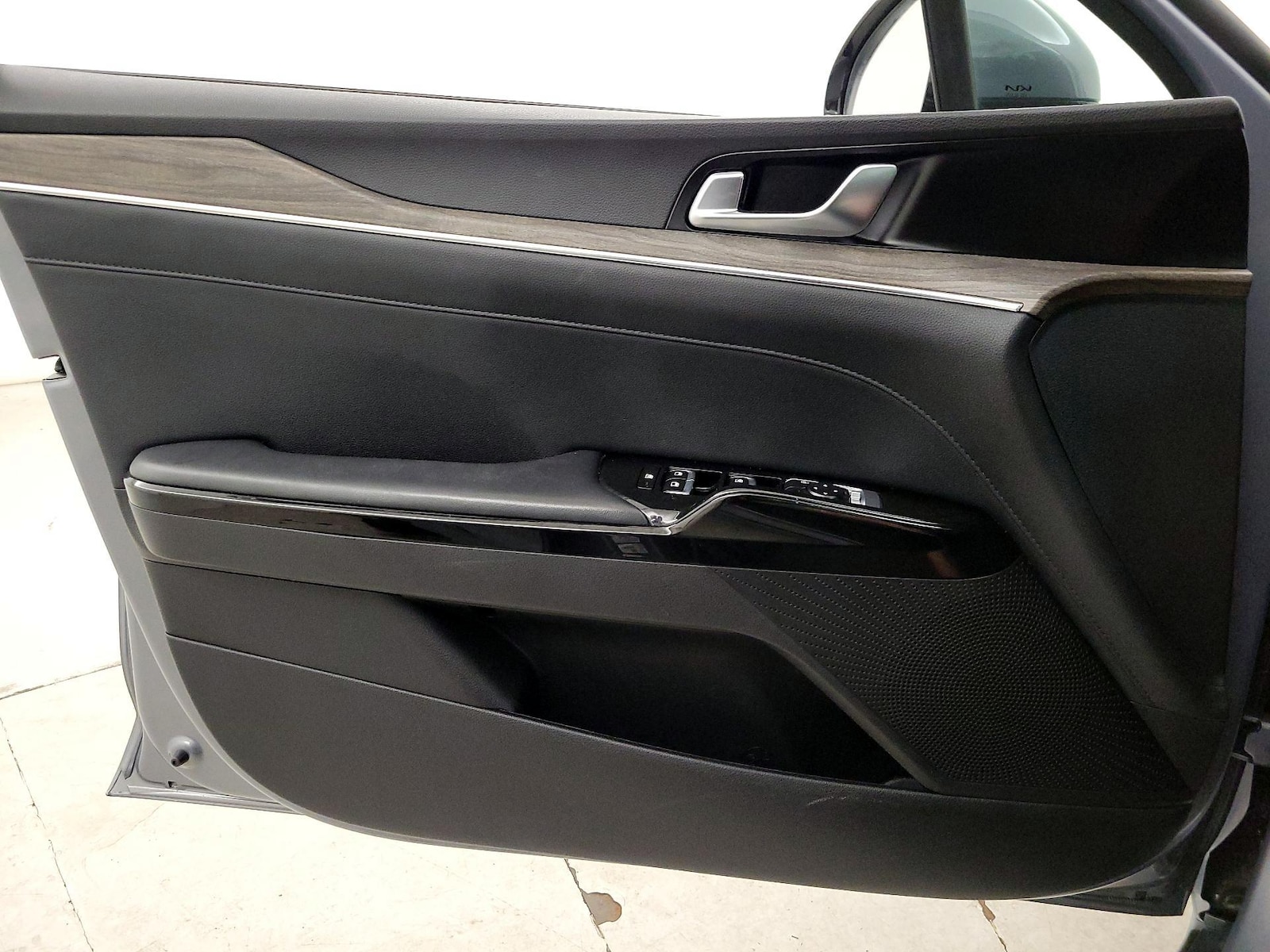 2024 Kia K5 EX - Photo 13