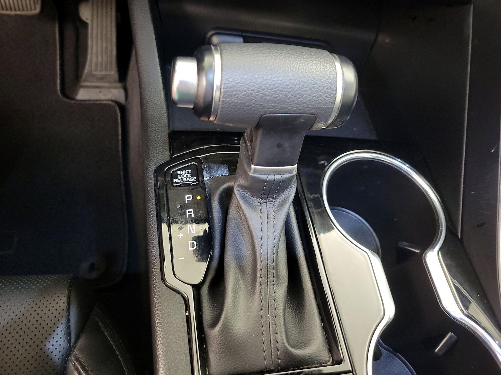 2024 Kia K5 EX - Photo 19