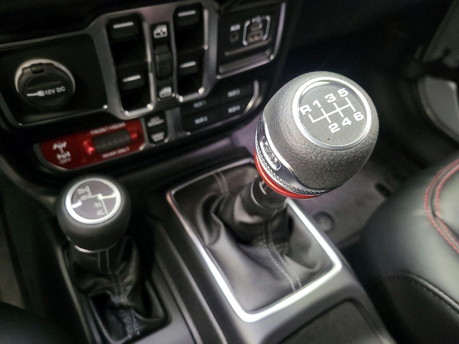 2024 Jeep Wrangler 4-Door Rubicon - Photo 19
