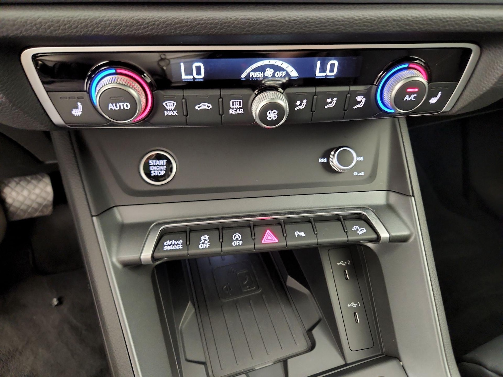 2025 Audi Q3 S Line Premium - Photo 17