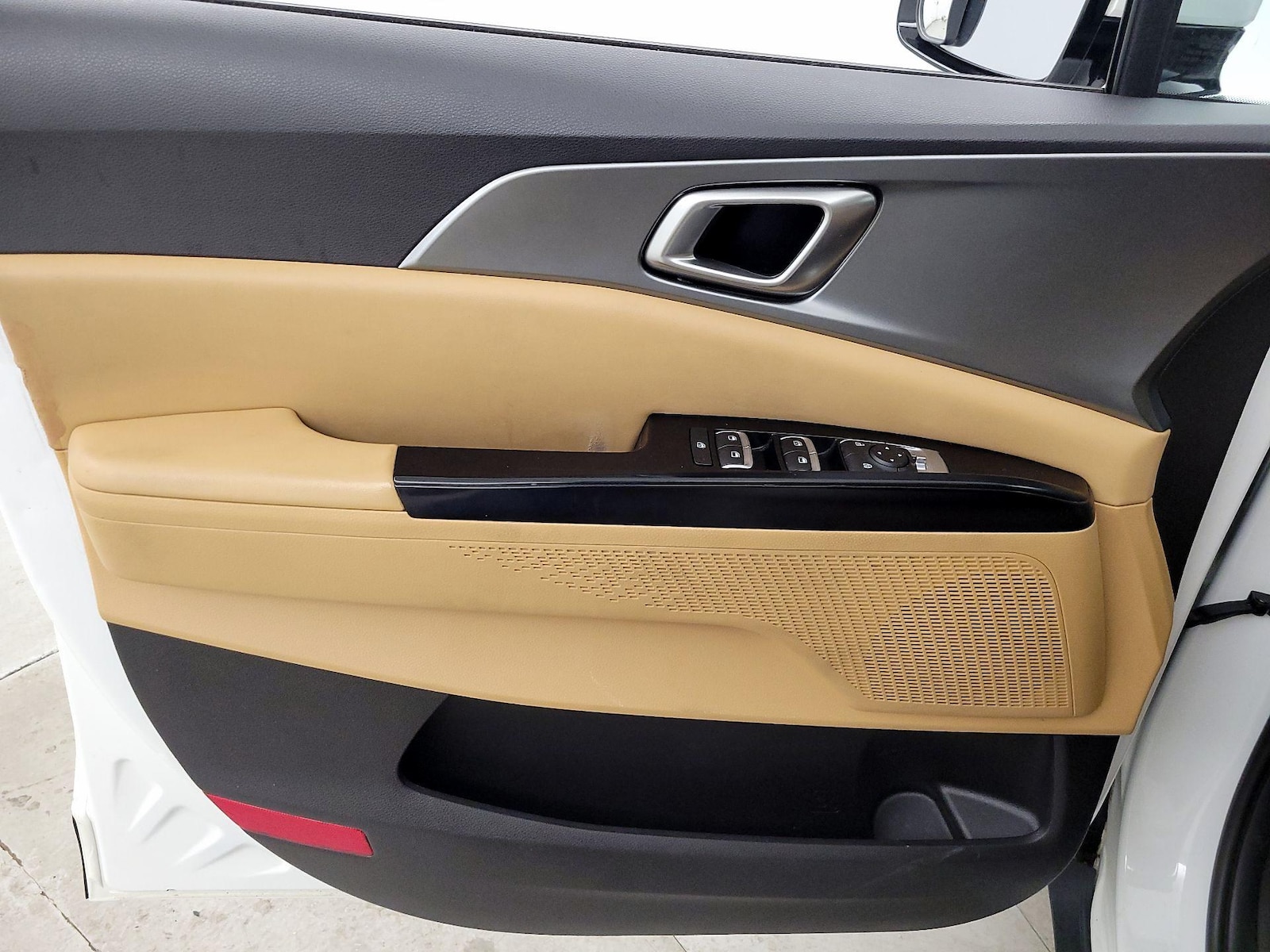 2024 Kia Carnival LX Seat Pkg - Photo 13