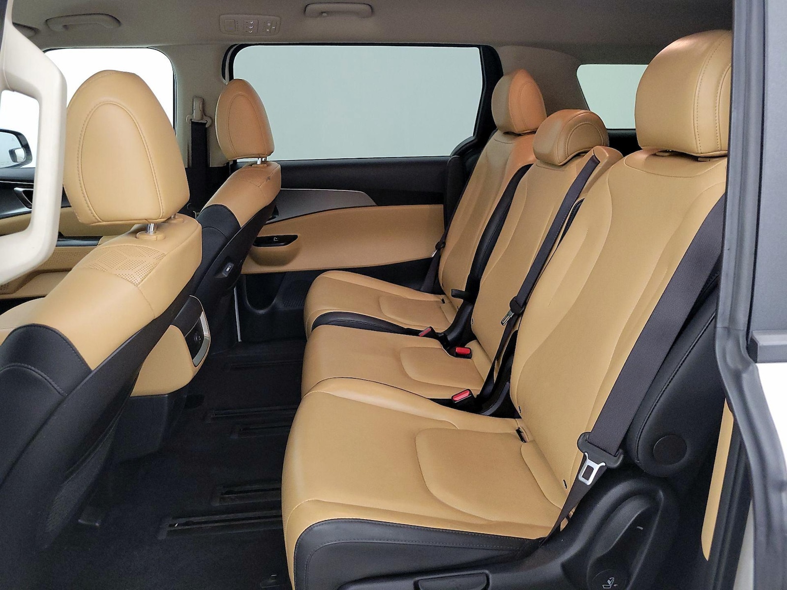 2024 Kia Carnival LX Seat Pkg - Photo 20