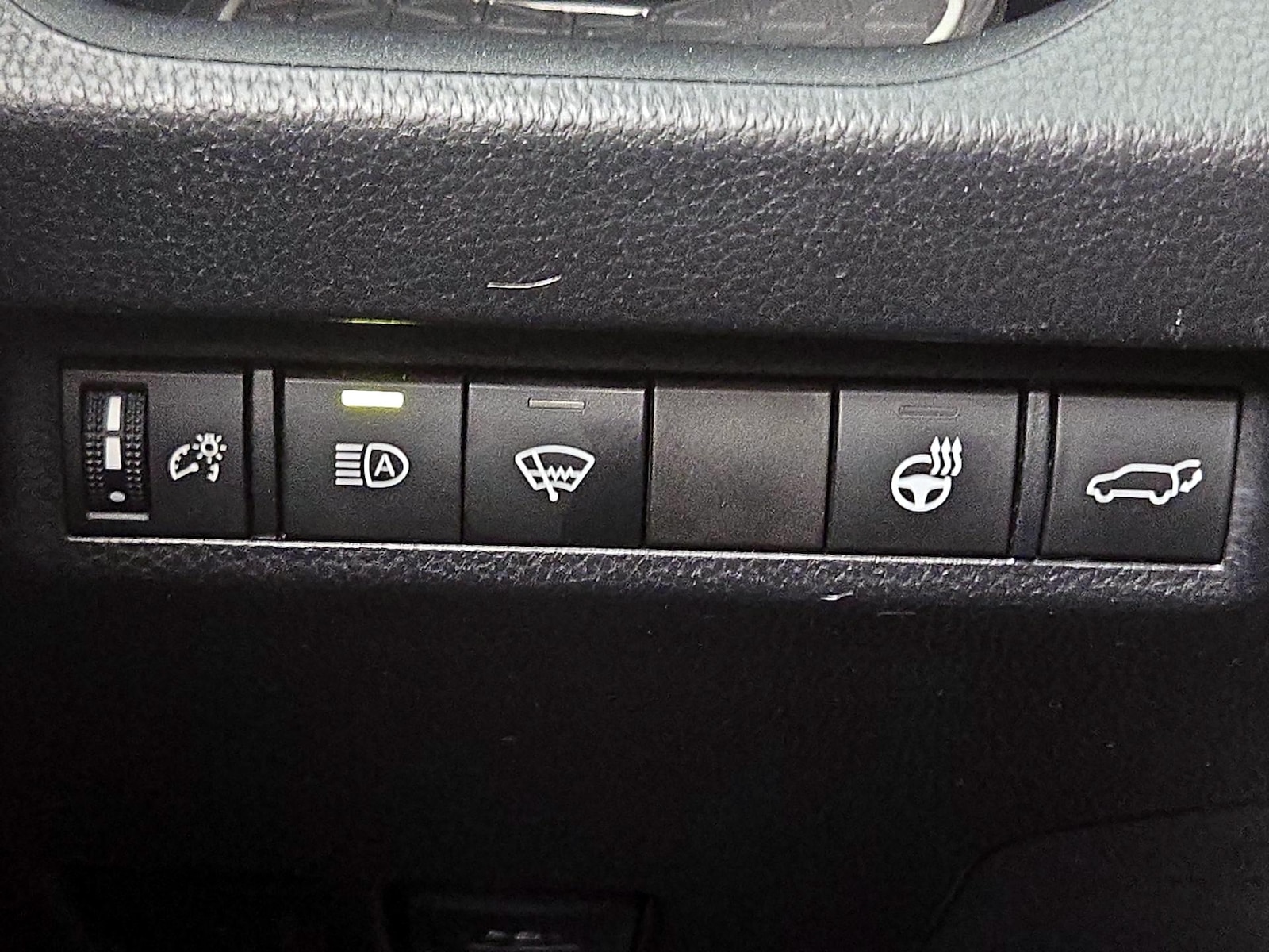 2019 Toyota RAV4 XLE Premium - Photo 14