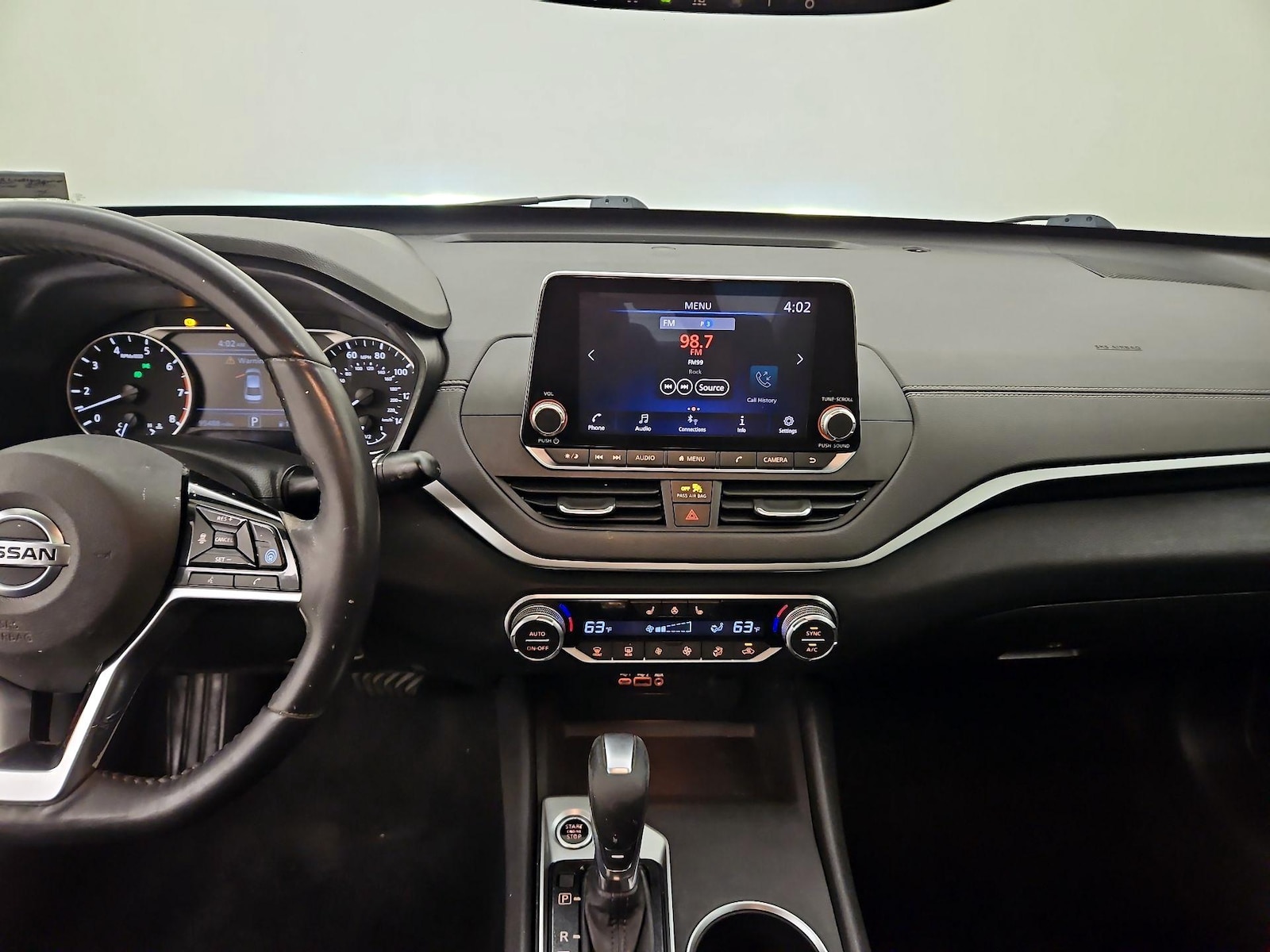 2019 Nissan Altima SV - Photo 10