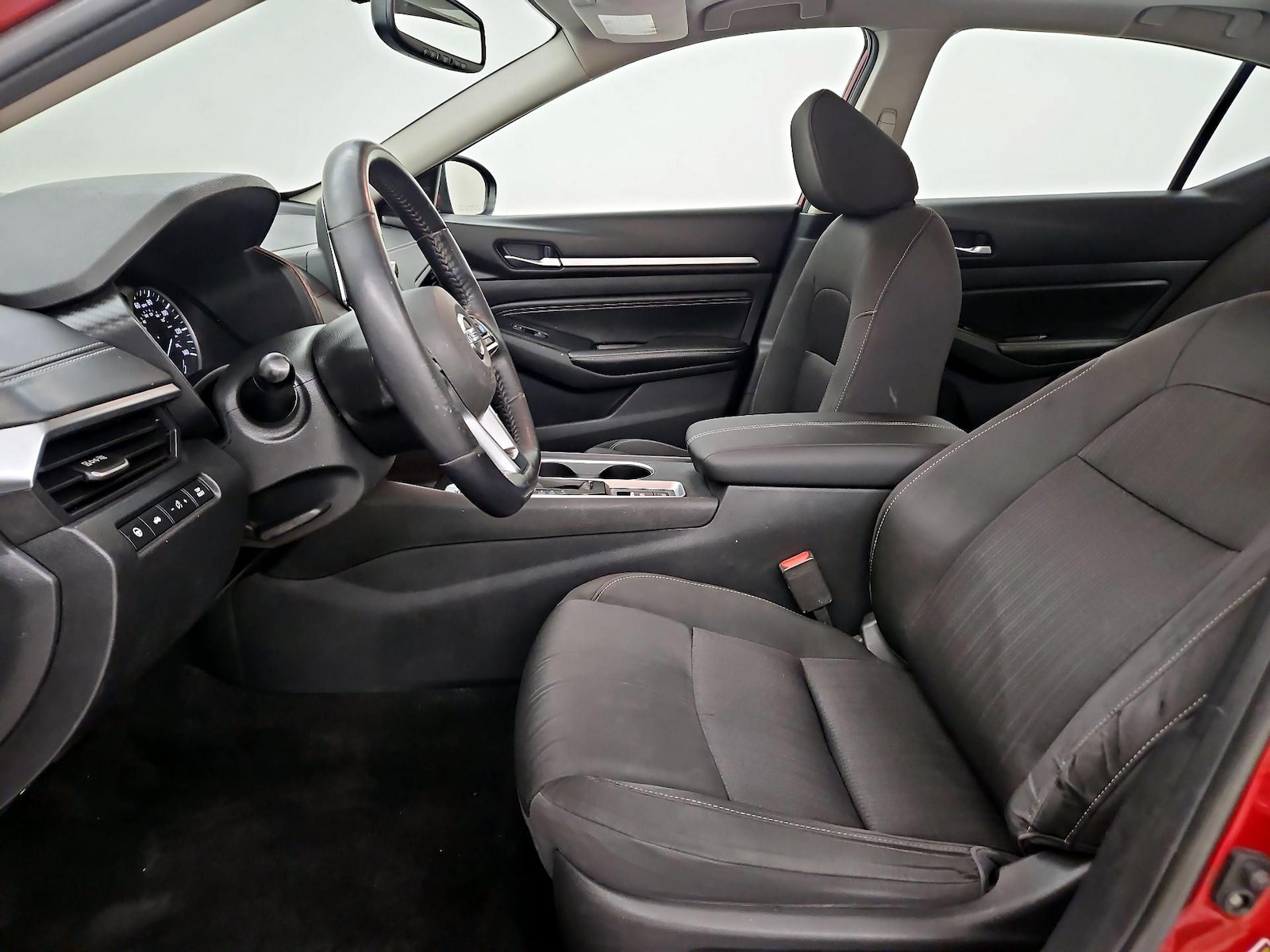 2019 Nissan Altima SV - Photo 12