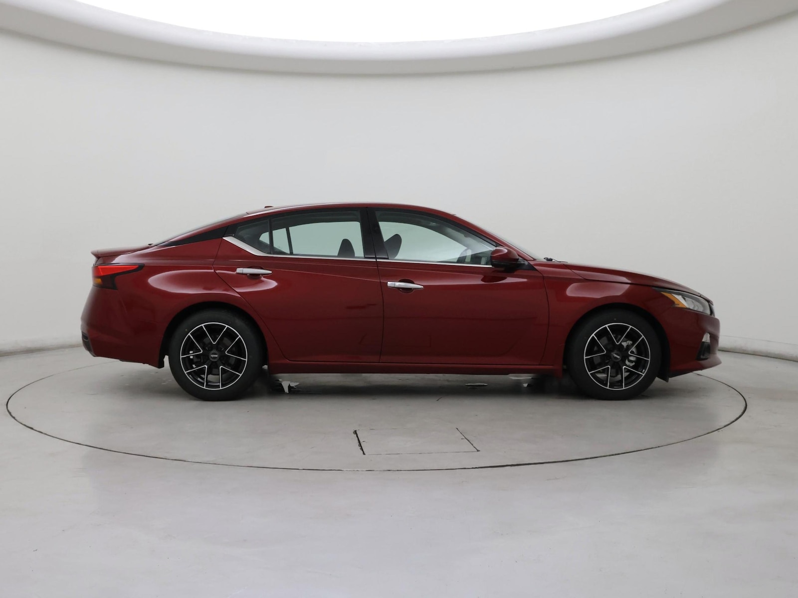 2019 Nissan Altima SV - Photo 8