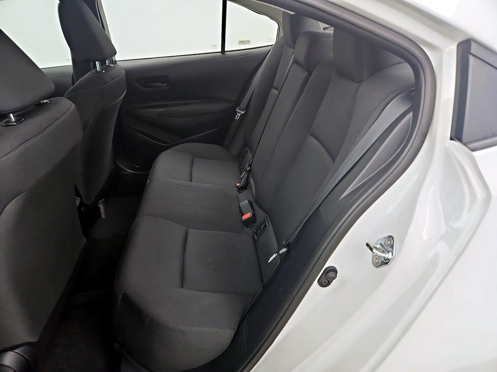 2026 Toyota Corolla LE - Photo 19