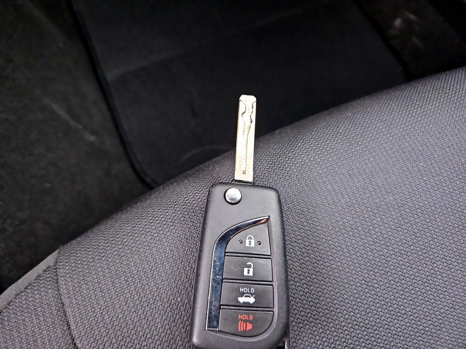 2026 Toyota Corolla LE - Photo 22