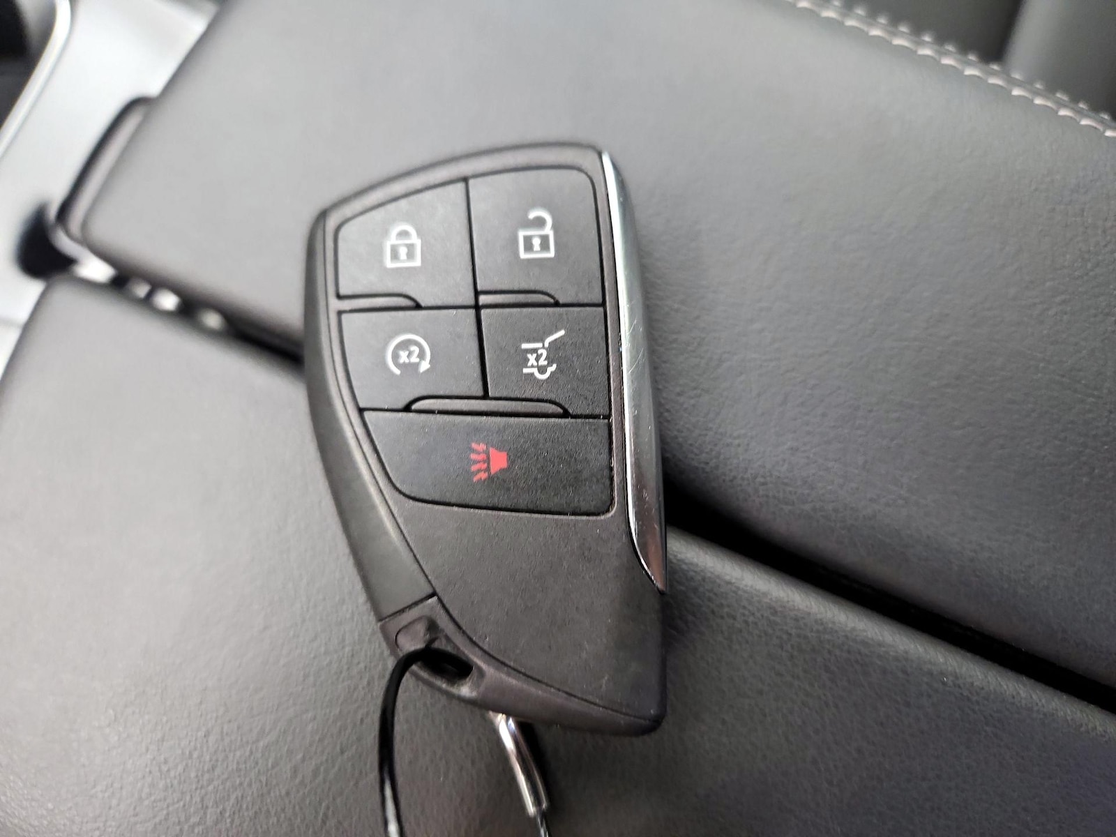 2023 Buick Envision Essence - Photo 23