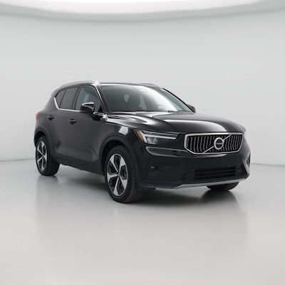 2025 Volvo XC40 B5 Plus Bright Theme