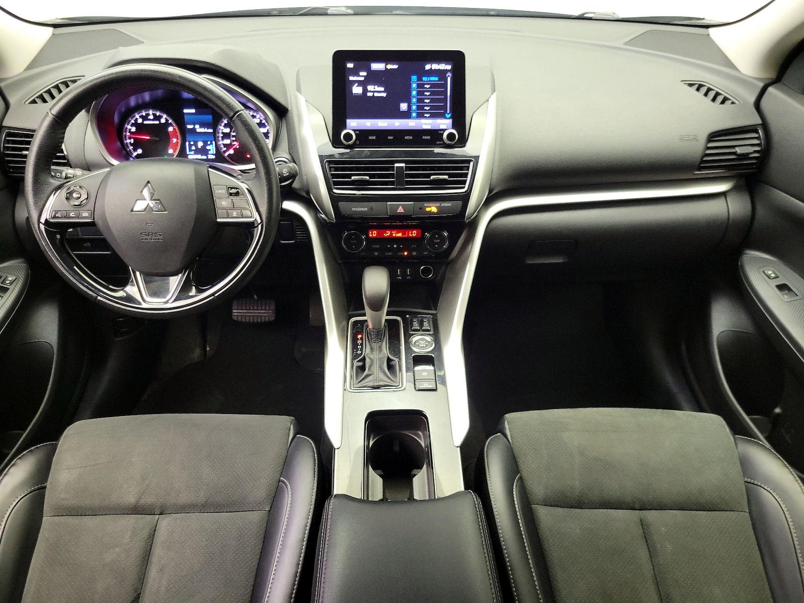 2024 Mitsubishi Eclipse Cross SE - Photo 10