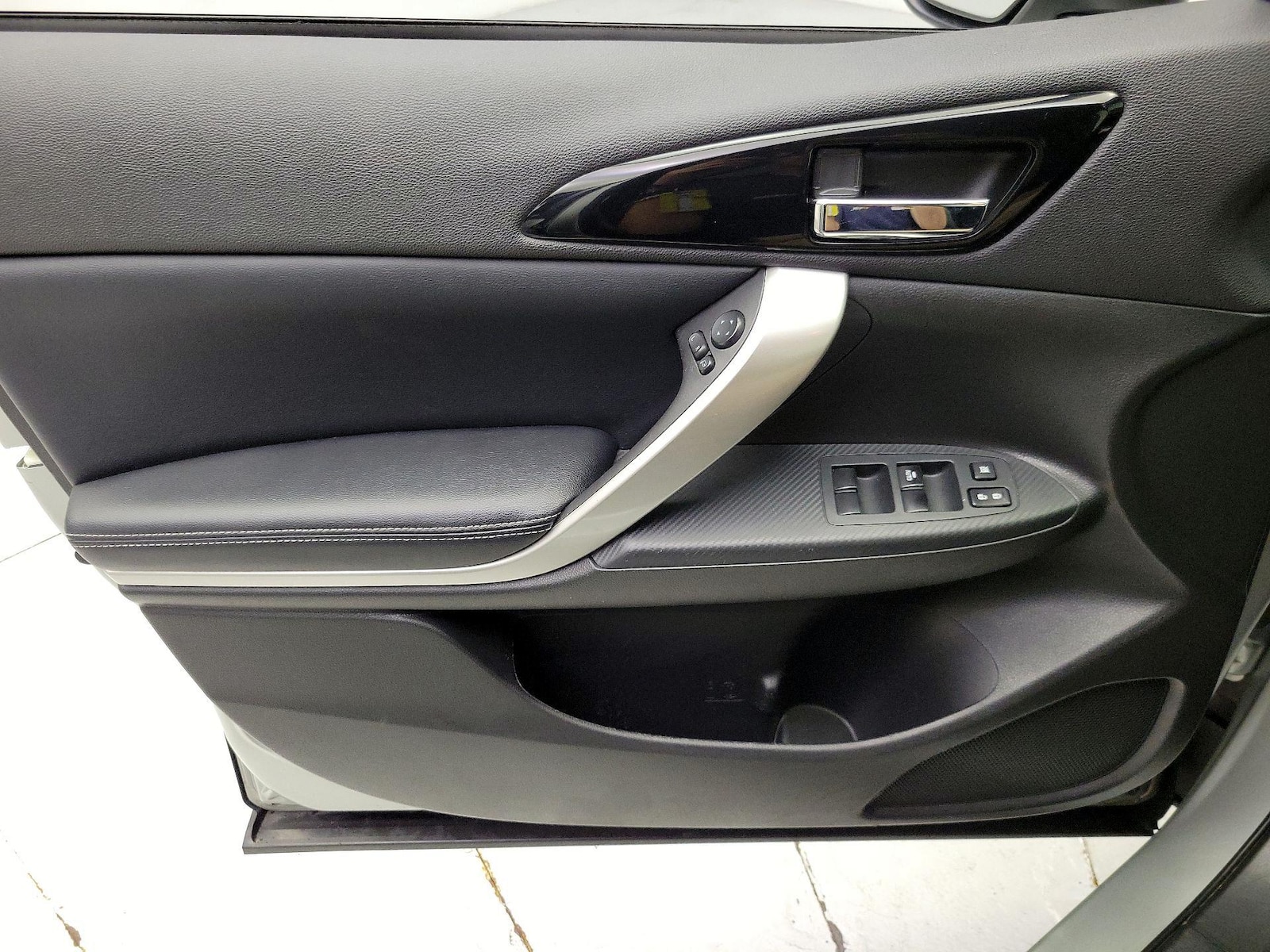 2024 Mitsubishi Eclipse Cross SE - Photo 13