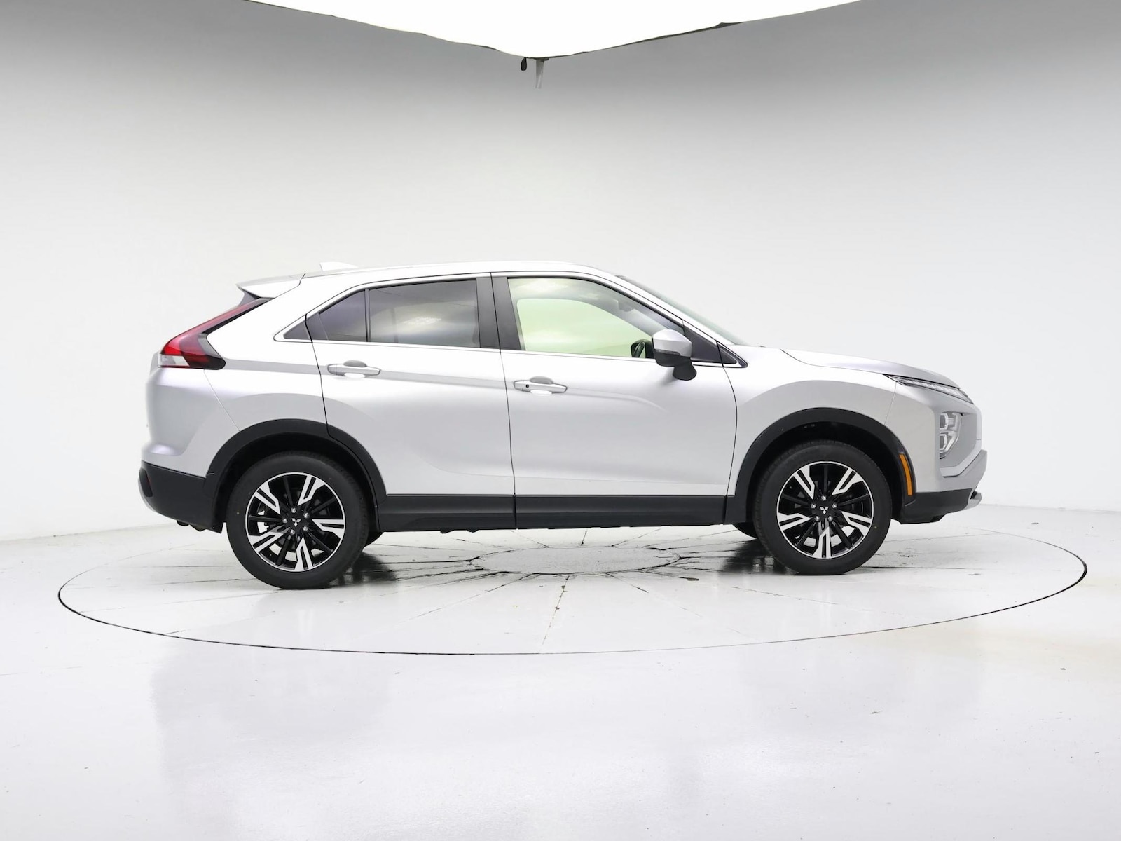 2024 Mitsubishi Eclipse Cross SE - Photo 8