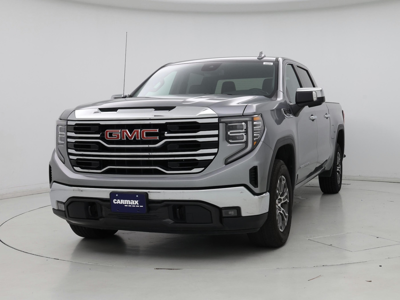 2025 GMC Sierra 1500 SLT - Photo 5