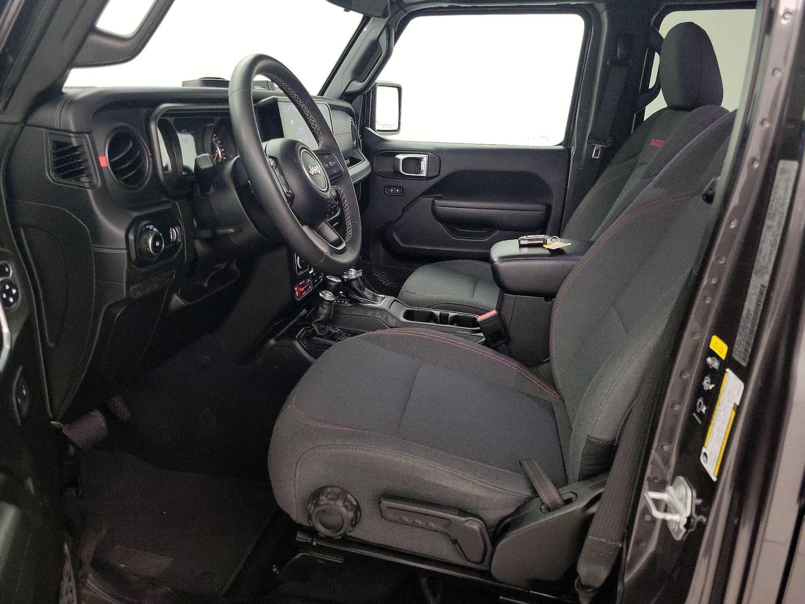 2025 Jeep Wrangler 4-Door Rubicon - Photo 13