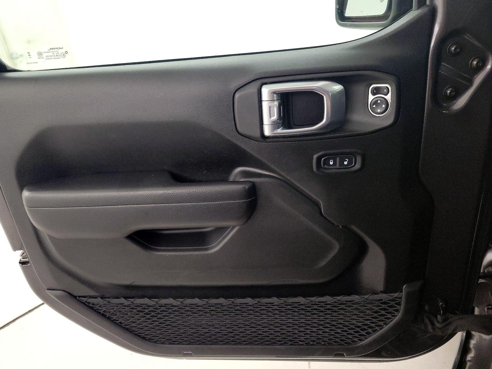 2025 Jeep Wrangler 4-Door Rubicon - Photo 14