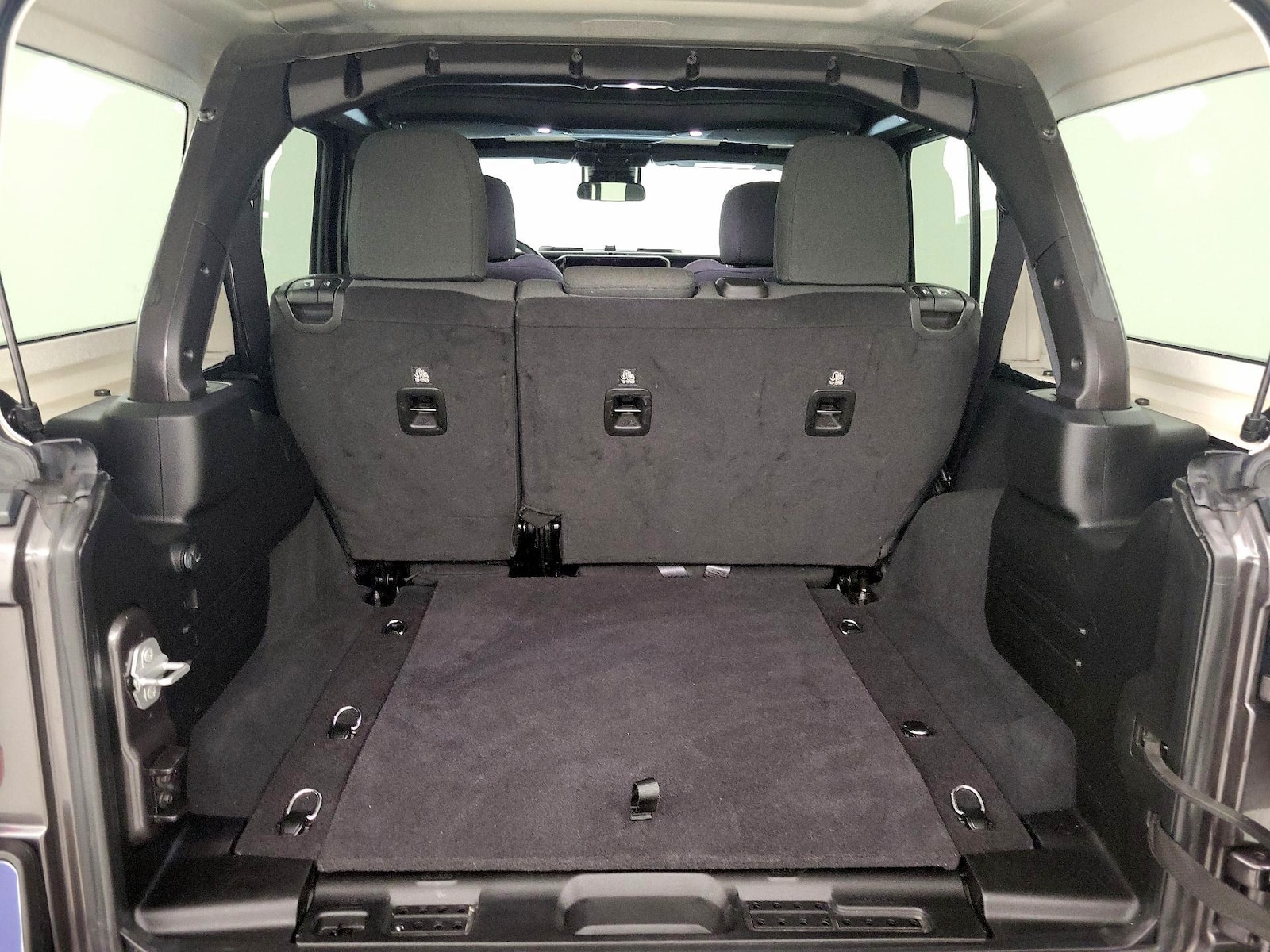 2025 Jeep Wrangler 4-Door Rubicon - Photo 22