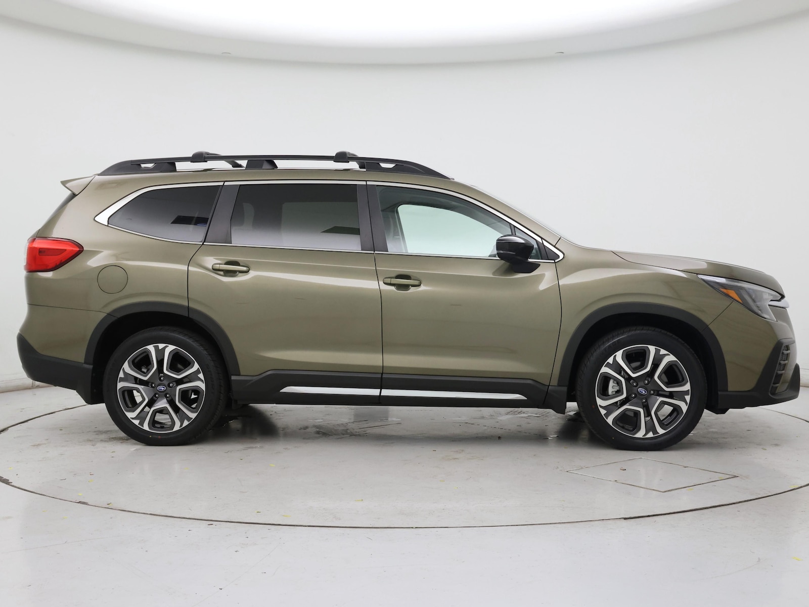 2024 Subaru Ascent Limited - Photo 8