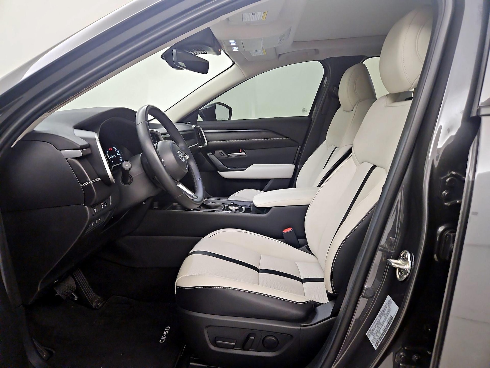 2026 Mazda CX-50 Premium - Photo 12