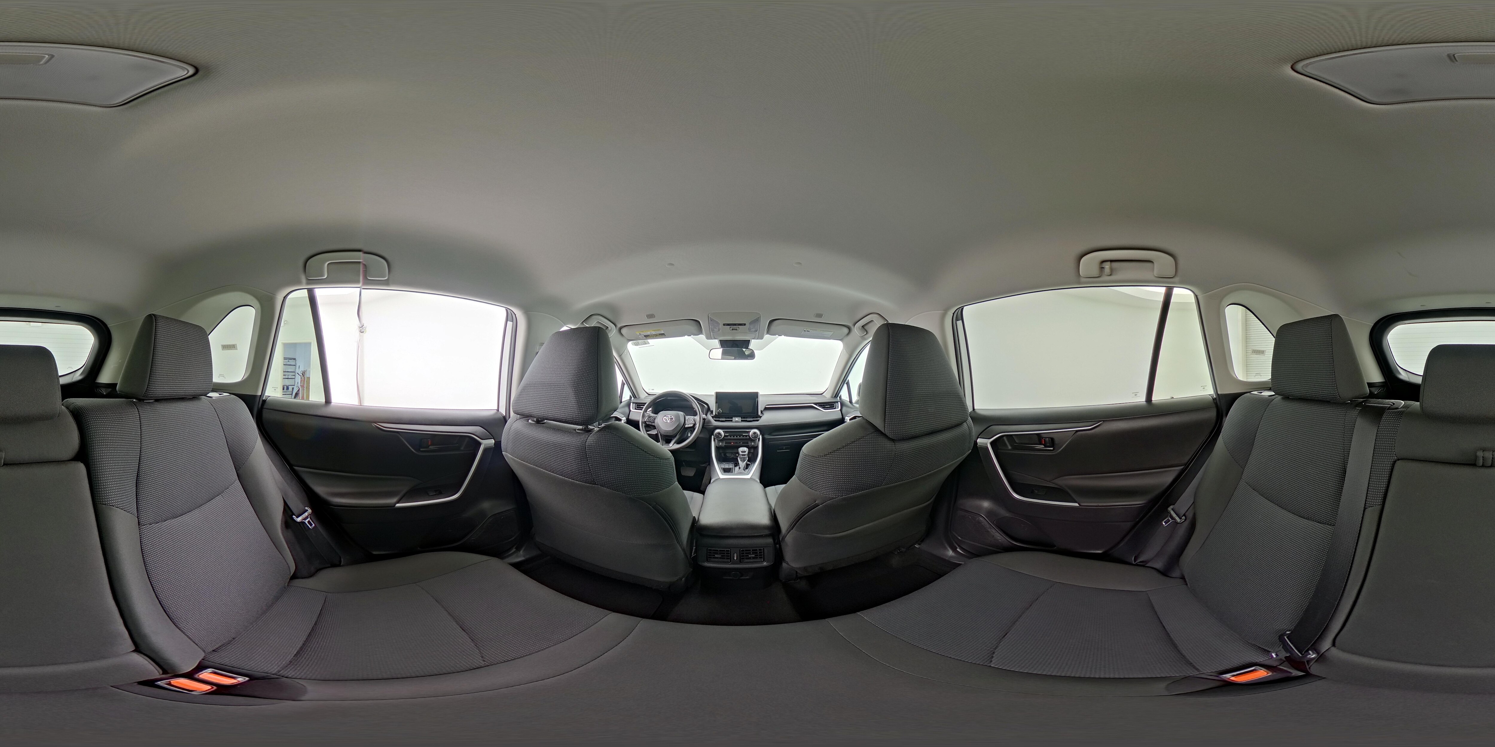 2025 Toyota RAV4 LE - Photo 25