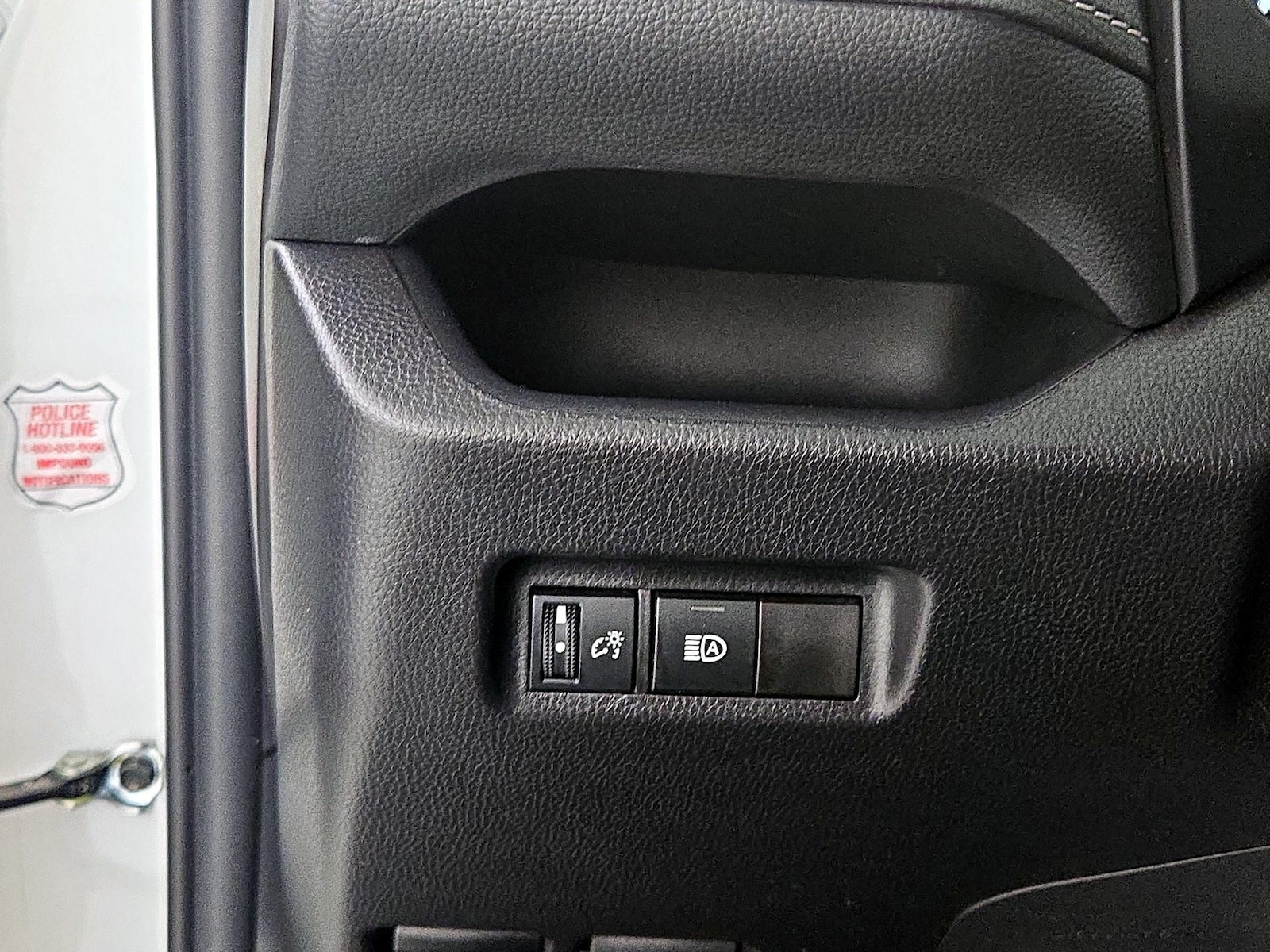 2025 Toyota RAV4 LE - Photo 14