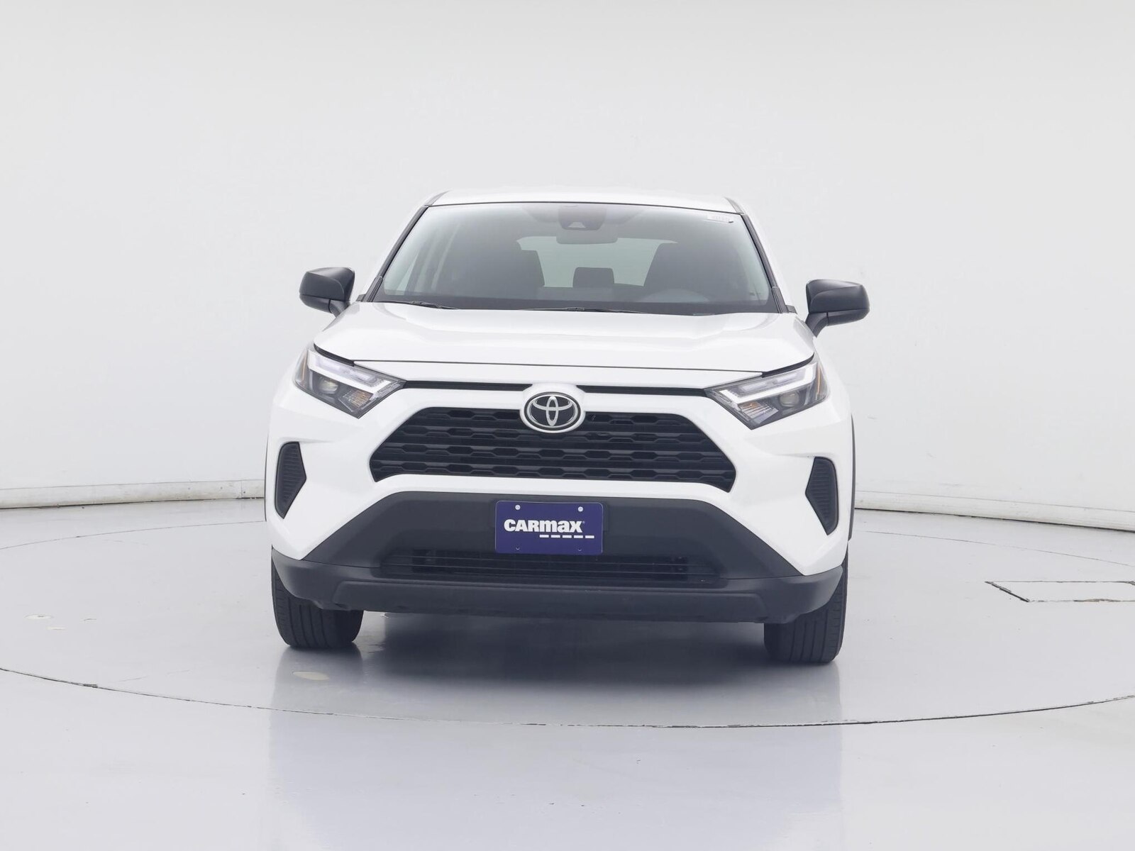 2025 Toyota RAV4 LE - Photo 6