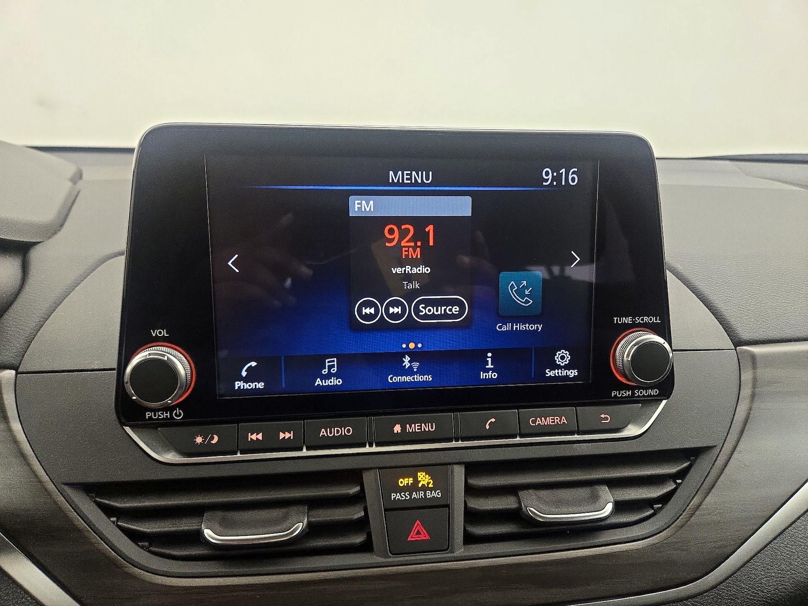 2025 Nissan Altima SV - Photo 16