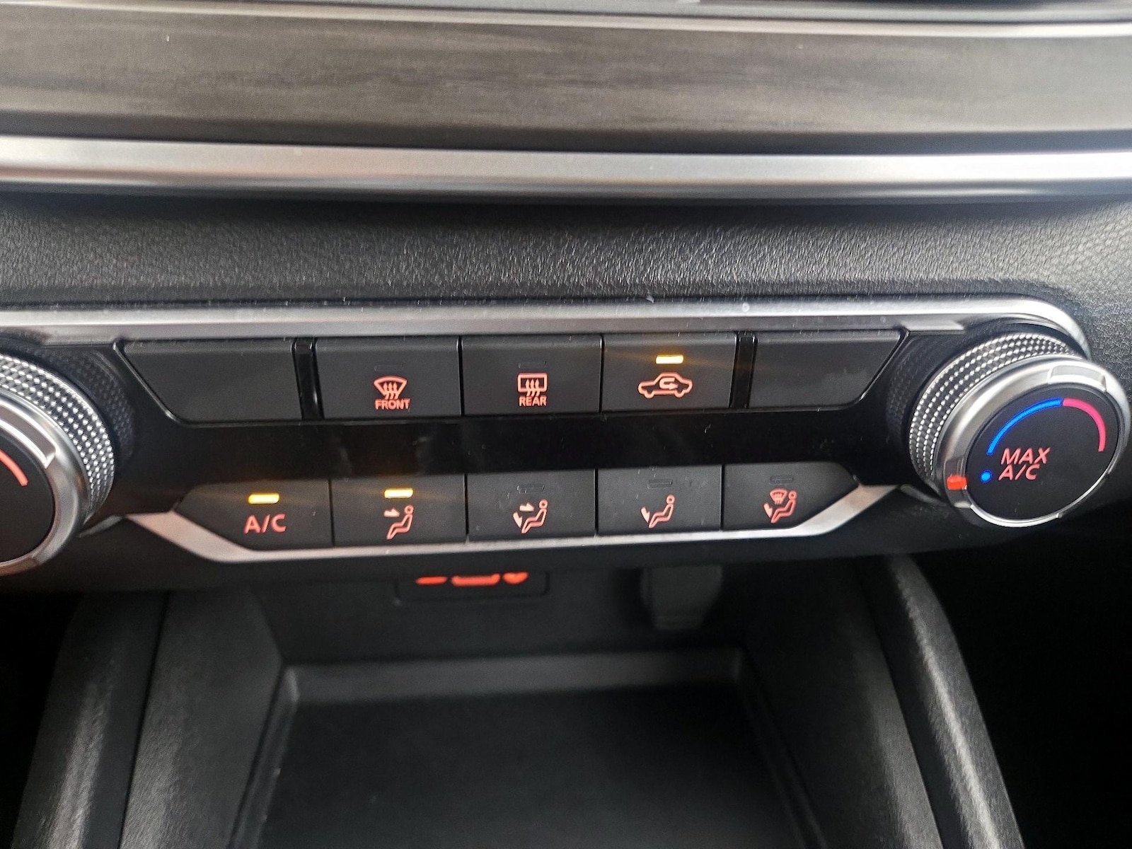 2025 Nissan Altima SV - Photo 17