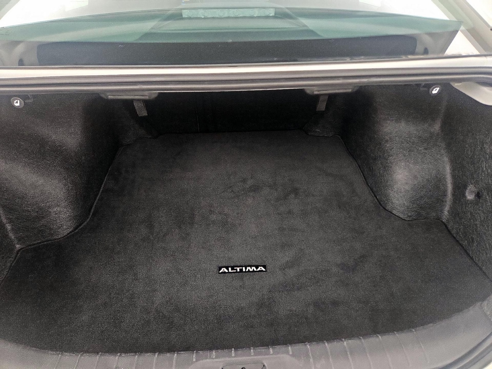 2025 Nissan Altima SV - Photo 21