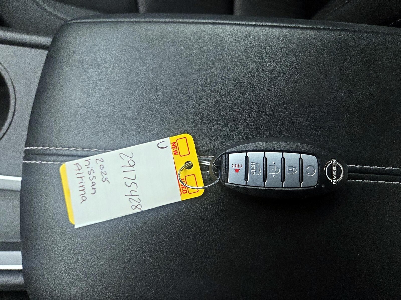 2025 Nissan Altima SV - Photo 23