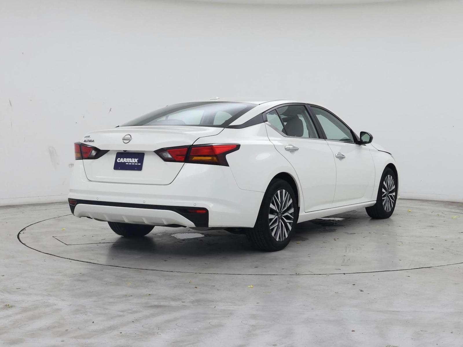 2025 Nissan Altima SV - Photo 9
