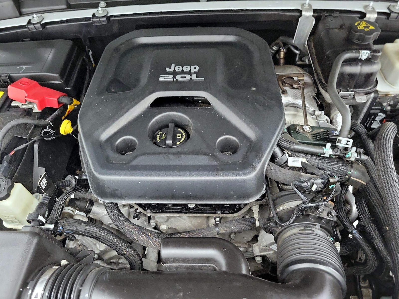 2022 Jeep Wrangler Unlimited Sahara 4XE - Photo 23