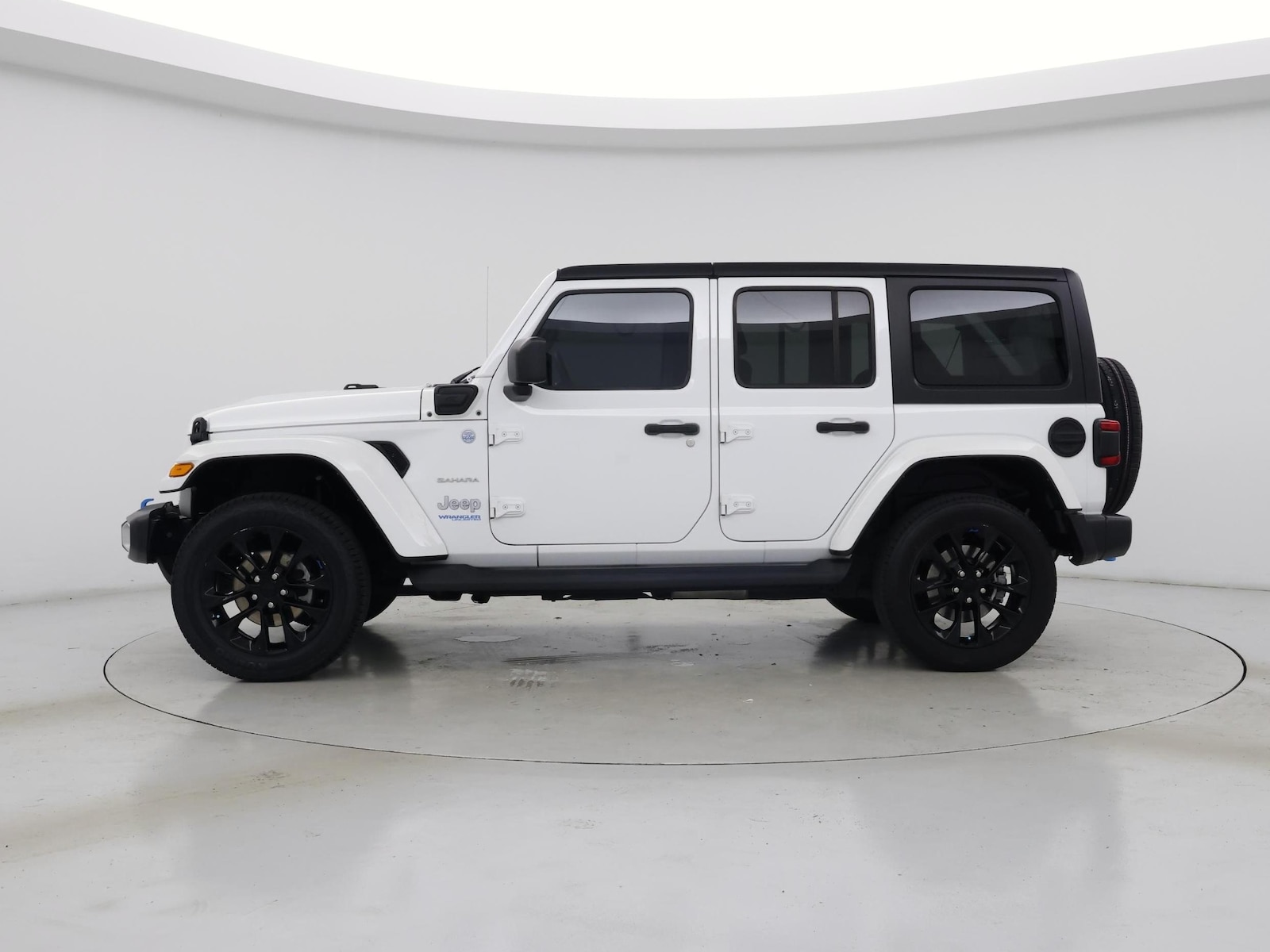 2022 Jeep Wrangler Unlimited Sahara 4XE - Photo 4