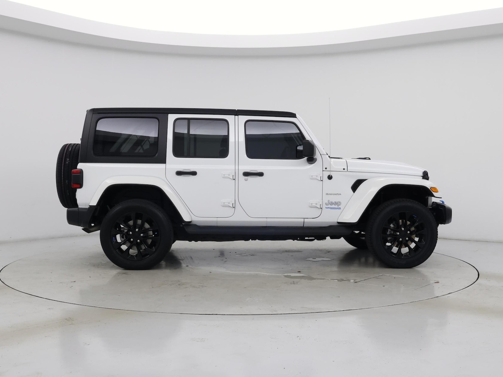2022 Jeep Wrangler Unlimited Sahara 4XE - Photo 8