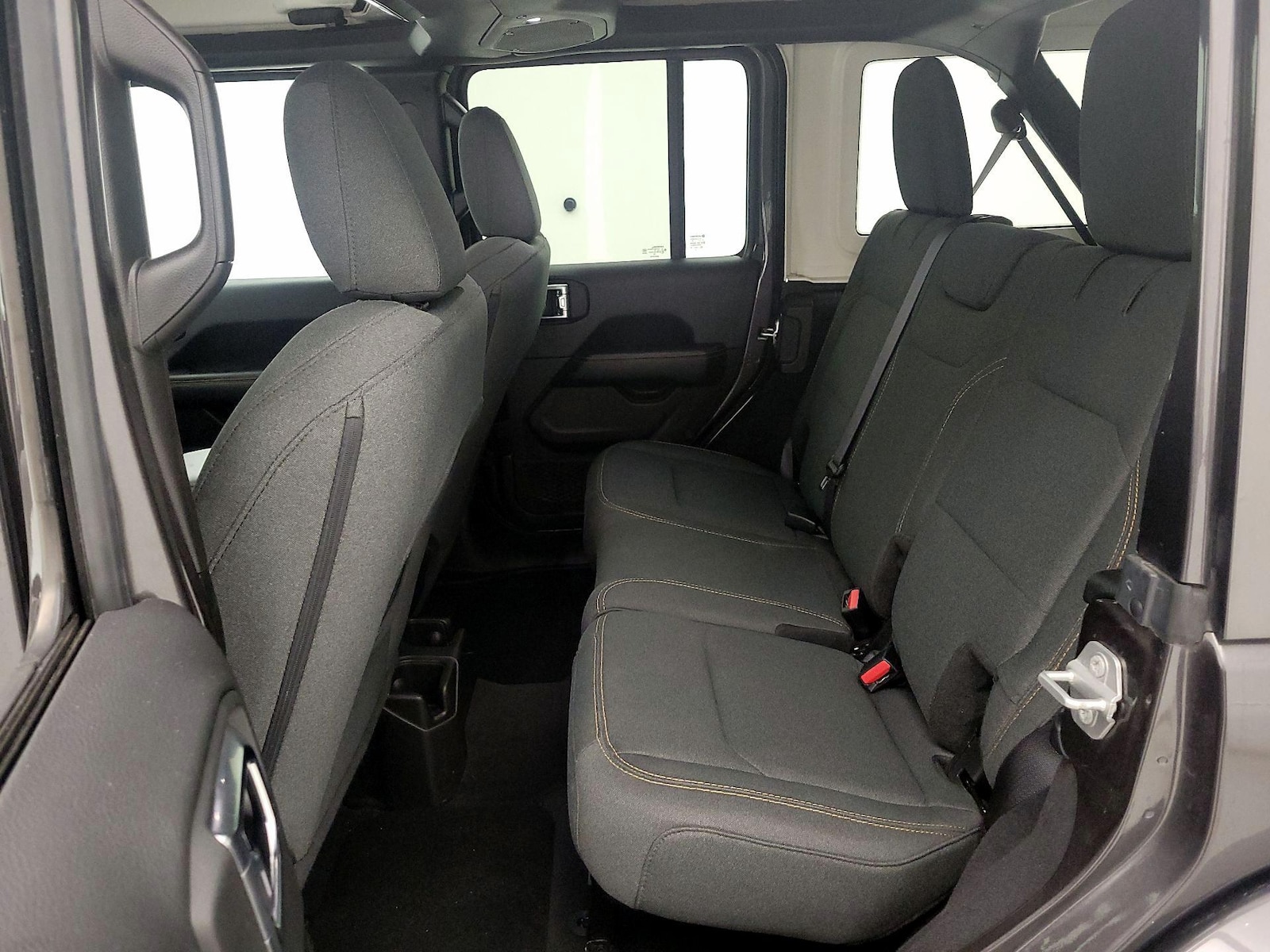 2025 Jeep Wrangler 4-Door Sahara - Photo 20