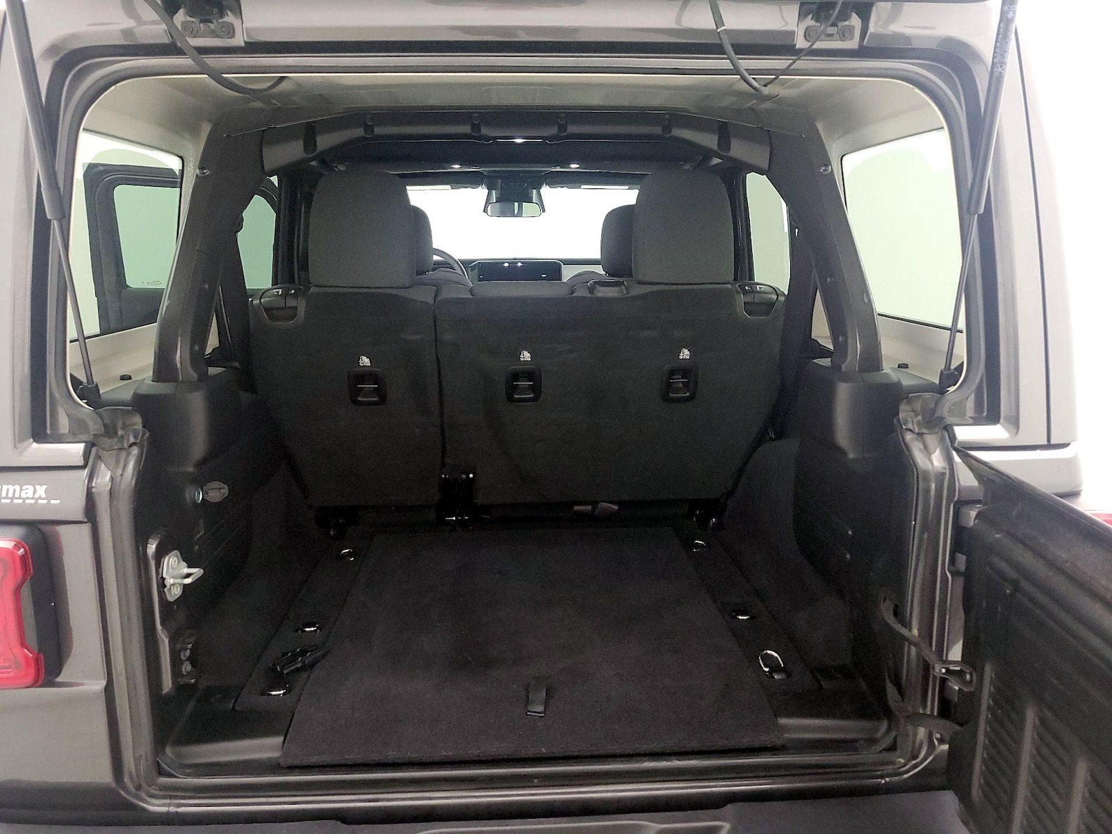 2025 Jeep Wrangler 4-Door Sahara - Photo 21
