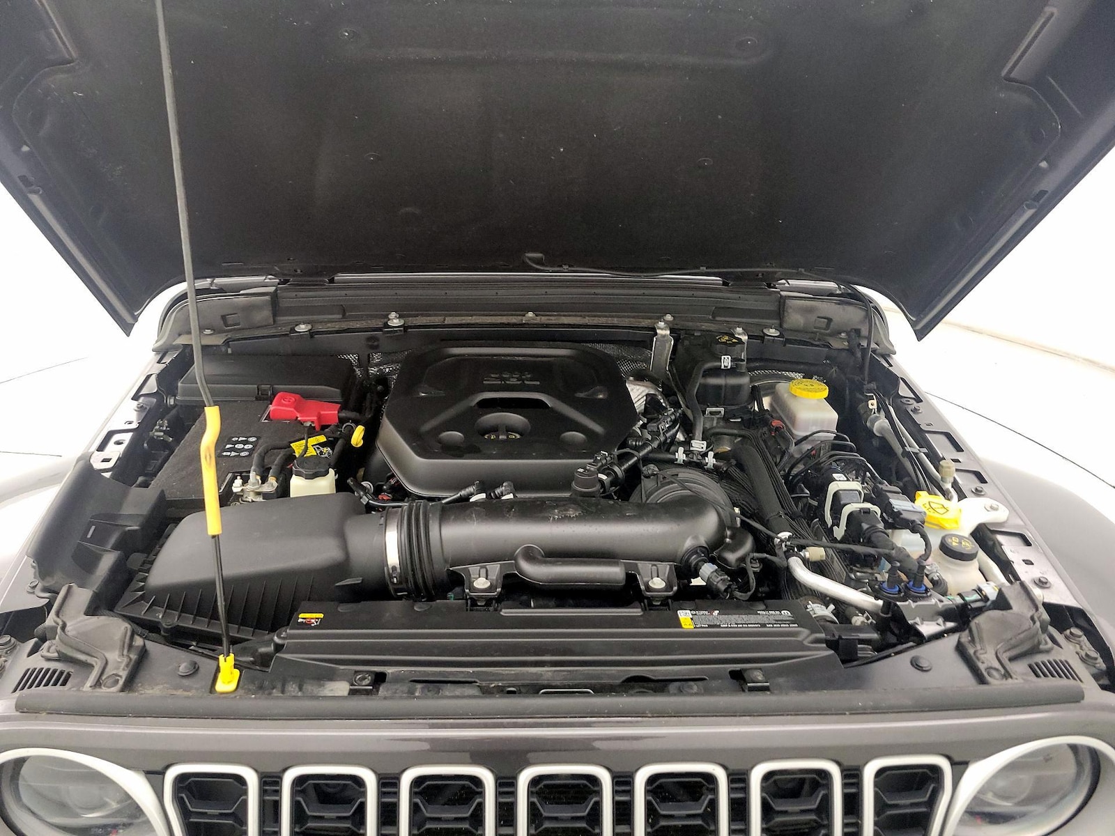 2025 Jeep Wrangler 4-Door Sahara - Photo 22